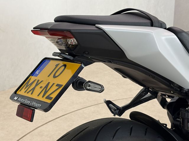 yamaha - mt-09-y-amt
