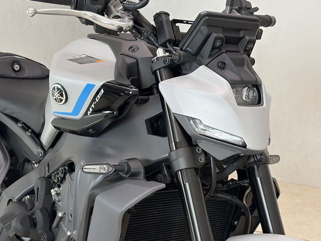 yamaha - mt-09-y-amt
