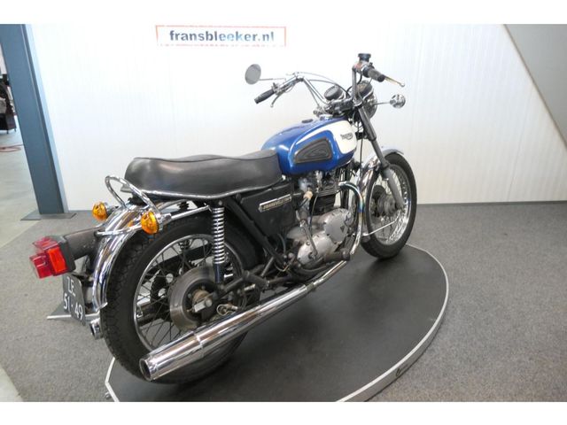 triumph - bonneville--t--140