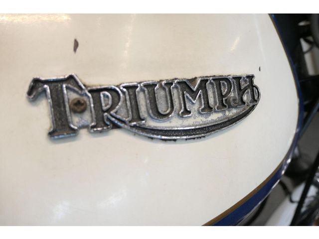 triumph - bonneville--t--140