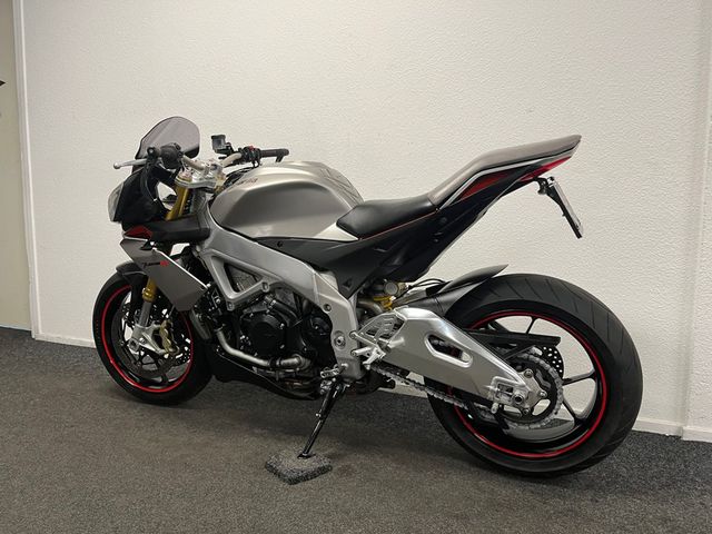 aprilia - tuono-v4