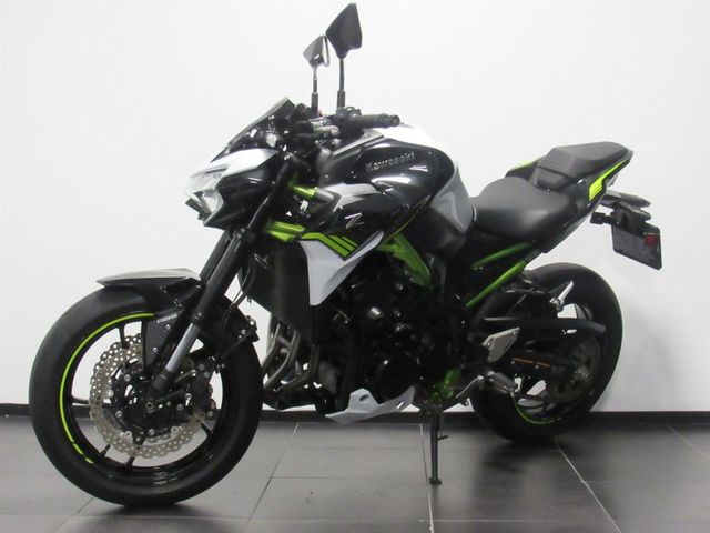 kawasaki - z900