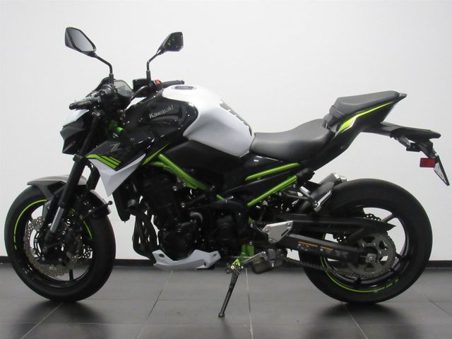 kawasaki - z900