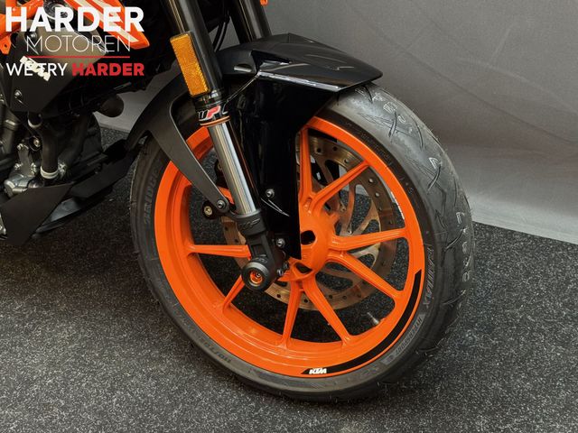 ktm - 390-duke-abs