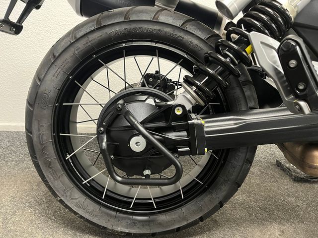 moto-guzzi - v-7-stone-centenario-850