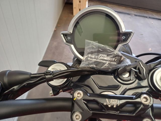 moto-guzzi - v-7-sport