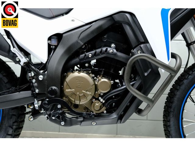 voge - 300-rally