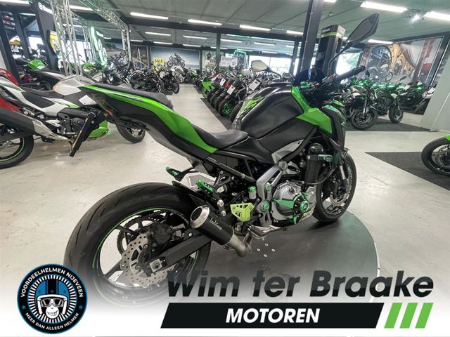kawasaki - z900