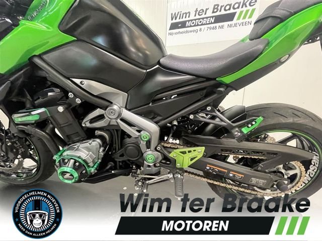kawasaki - z900