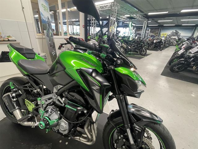 kawasaki - z900