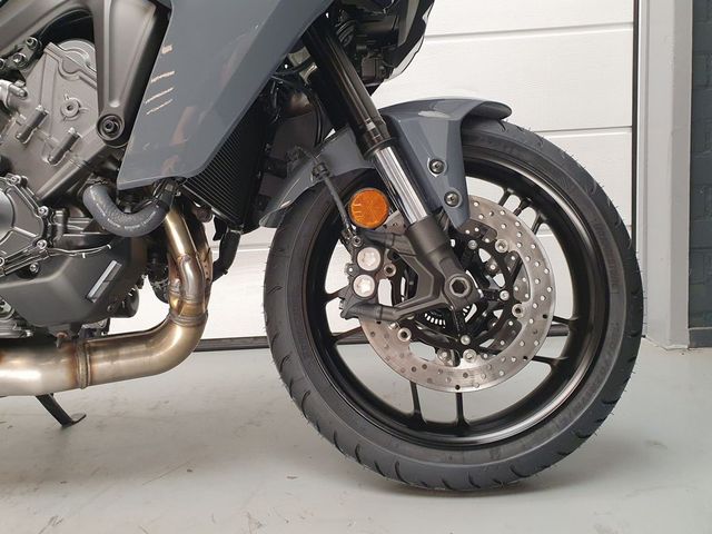yamaha - tracer-9-y-amt