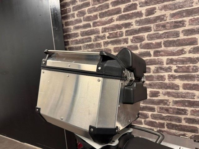 triumph - tiger-800-xrx