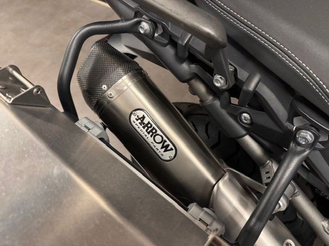 triumph - tiger-800-xrx