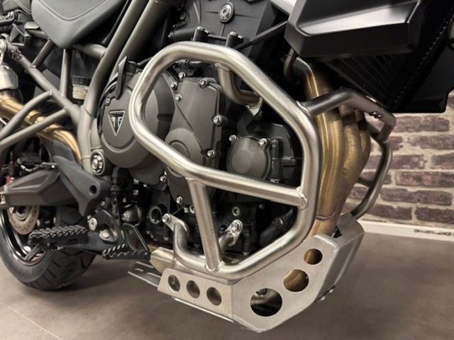 triumph - tiger-800-xrx