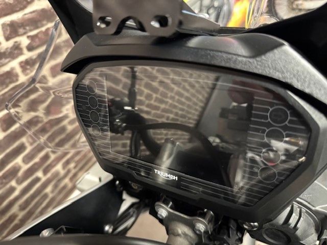 triumph - tiger-800-xrx