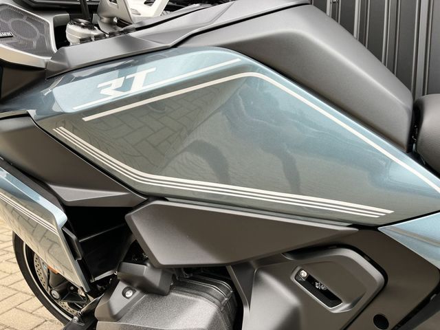 bmw - r-1300-rt