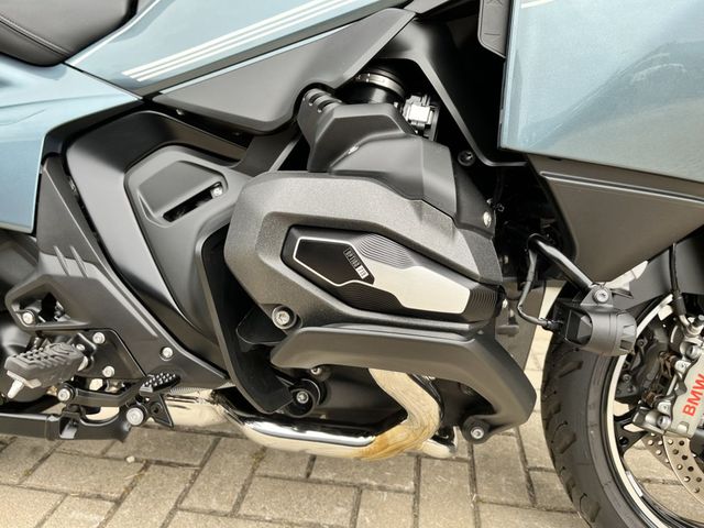 bmw - r-1300-rt