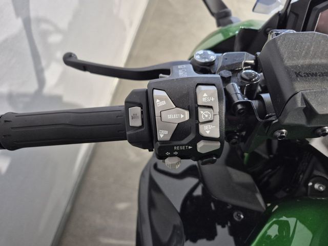 kawasaki - ninja-1100-sx-se
