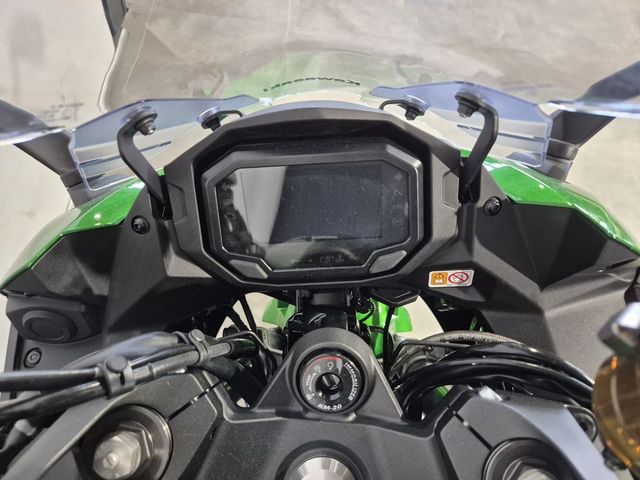 kawasaki - ninja-1100-sx-se