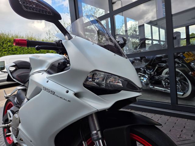 ducati - 959-panigale