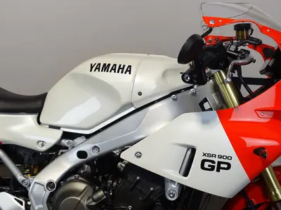 YAMAHA XSR 900 GP – foto 4