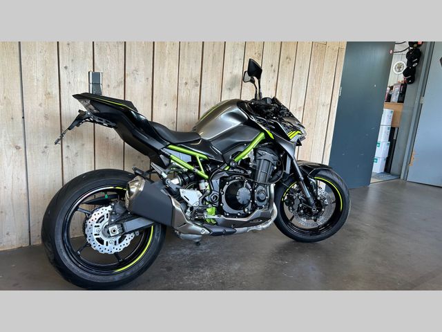 kawasaki - z900