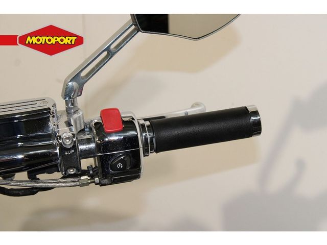suzuki - m-1800-r-intruder