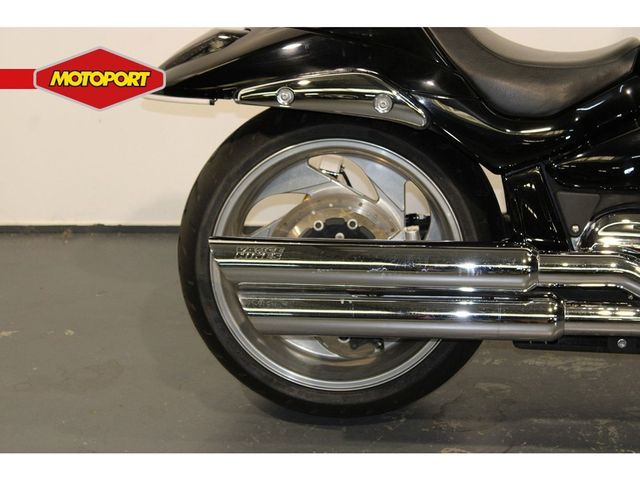 suzuki - m-1800-r-intruder