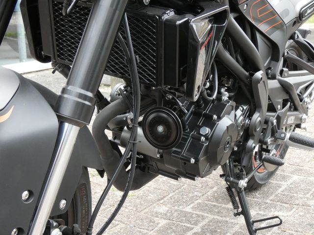 benelli - leoncino-125
