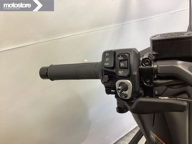 yamaha - tmax-tech-max-560