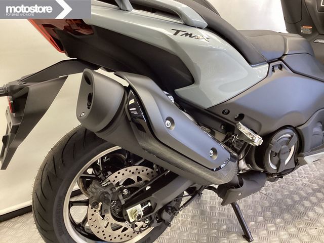 yamaha - tmax-tech-max-560