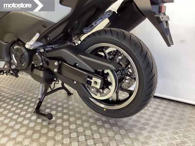 yamaha - tmax-tech-max-560