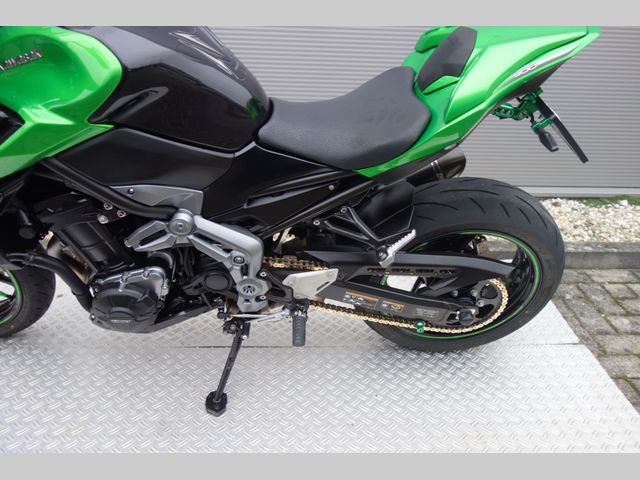 kawasaki - z900-performance
