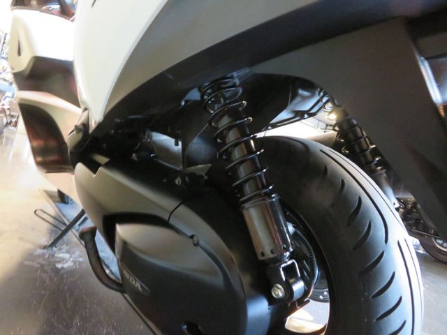honda - fjs-400-silverwing