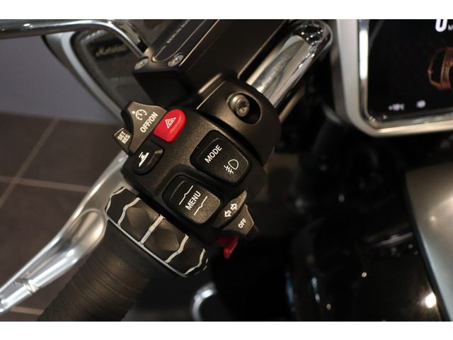 bmw - r-18-transcontinental