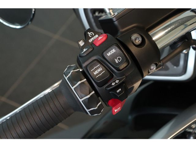 bmw - r-18-transcontinental