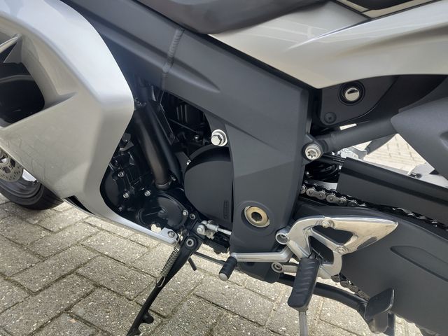 triumph - sprint-gt-abs