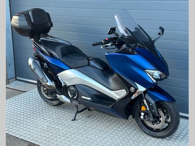 YAMAHA TMAX DX – foto 3