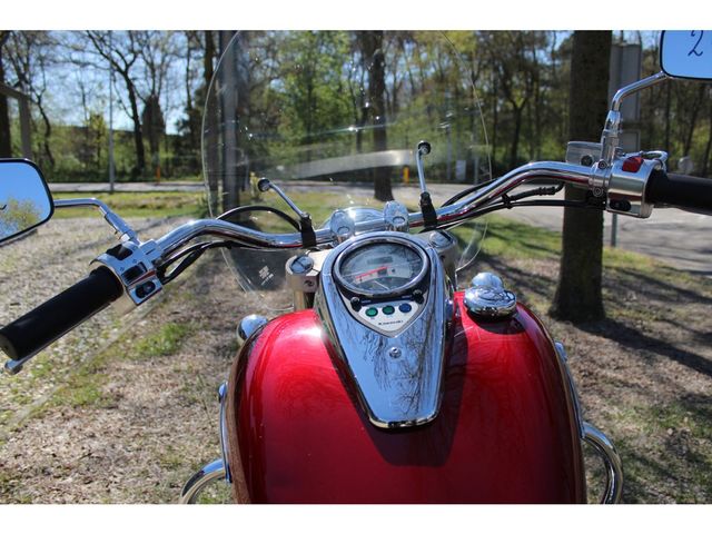 kawasaki - vn-900-classic