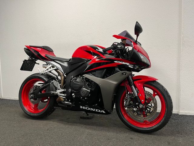 honda - cbr-600-rr