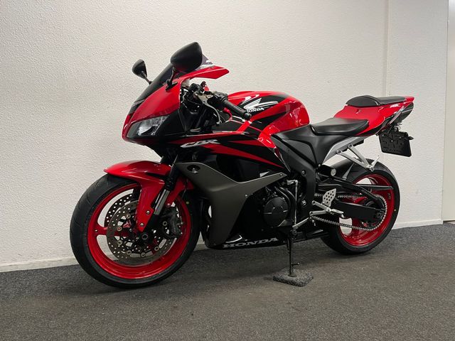 honda - cbr-600-rr