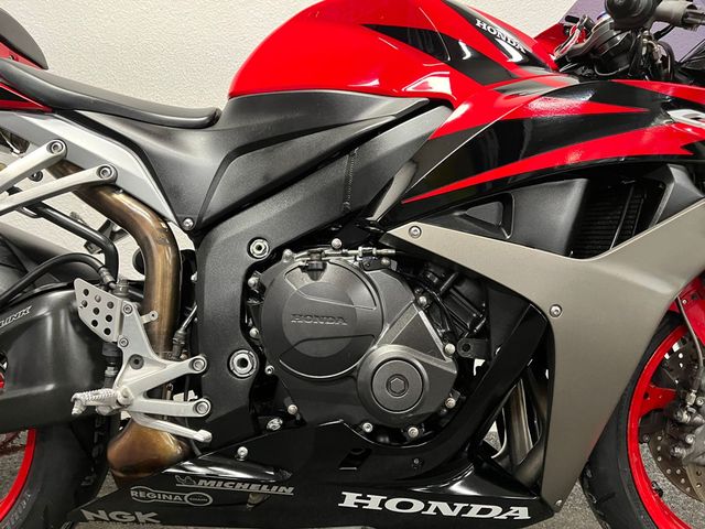 honda - cbr-600-rr