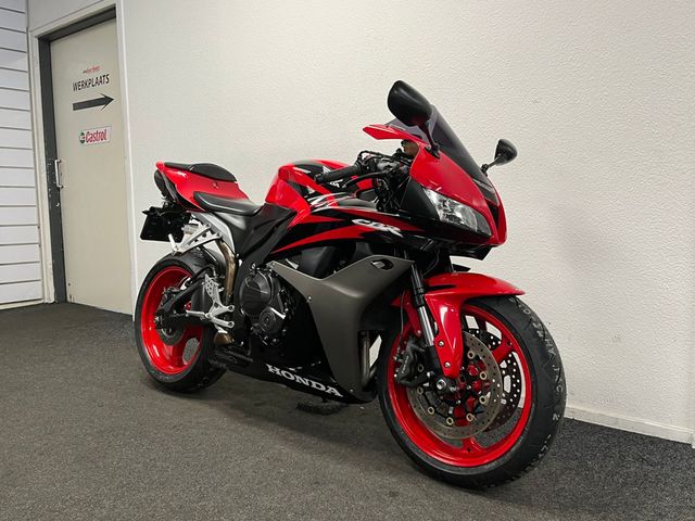 honda - cbr-600-rr