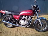 SUZUKI GS 750