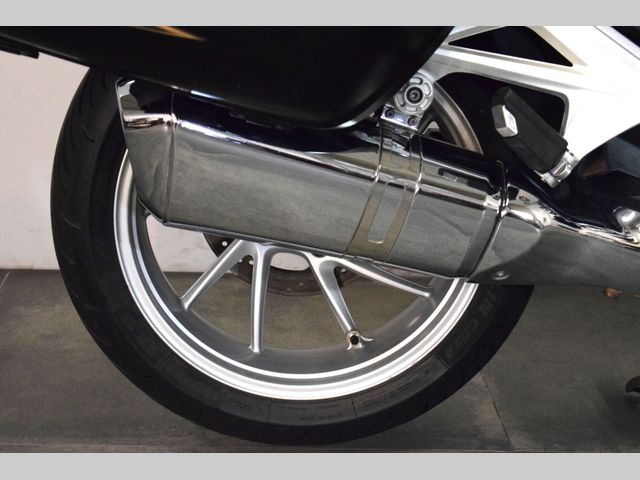 bmw - r-1200-rt-lc