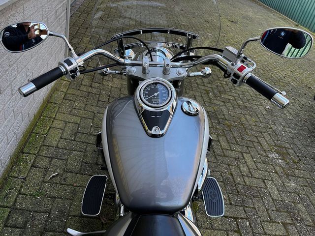 suzuki - vl-800-volusia