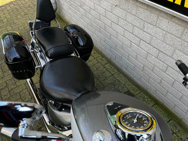 suzuki - vl-800-volusia