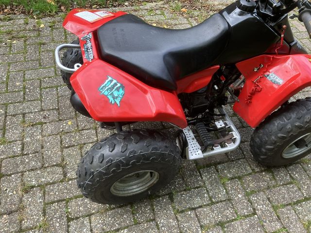 suzuki - lt-80