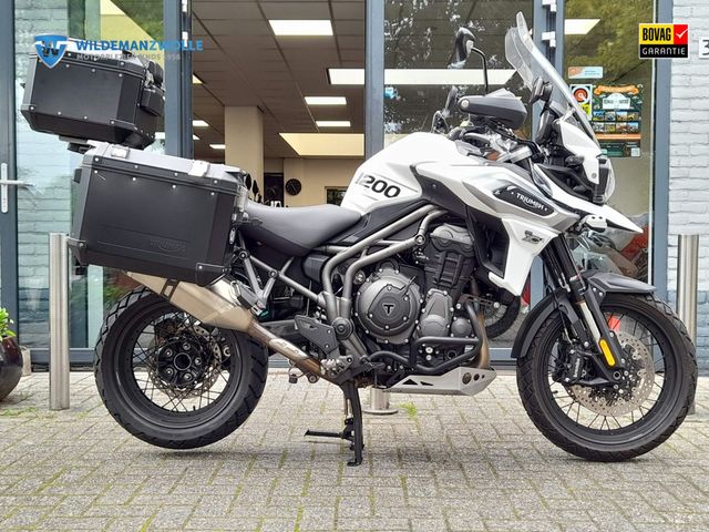 triumph - tiger-1200-xca