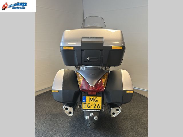 honda - st-1300-pan-european